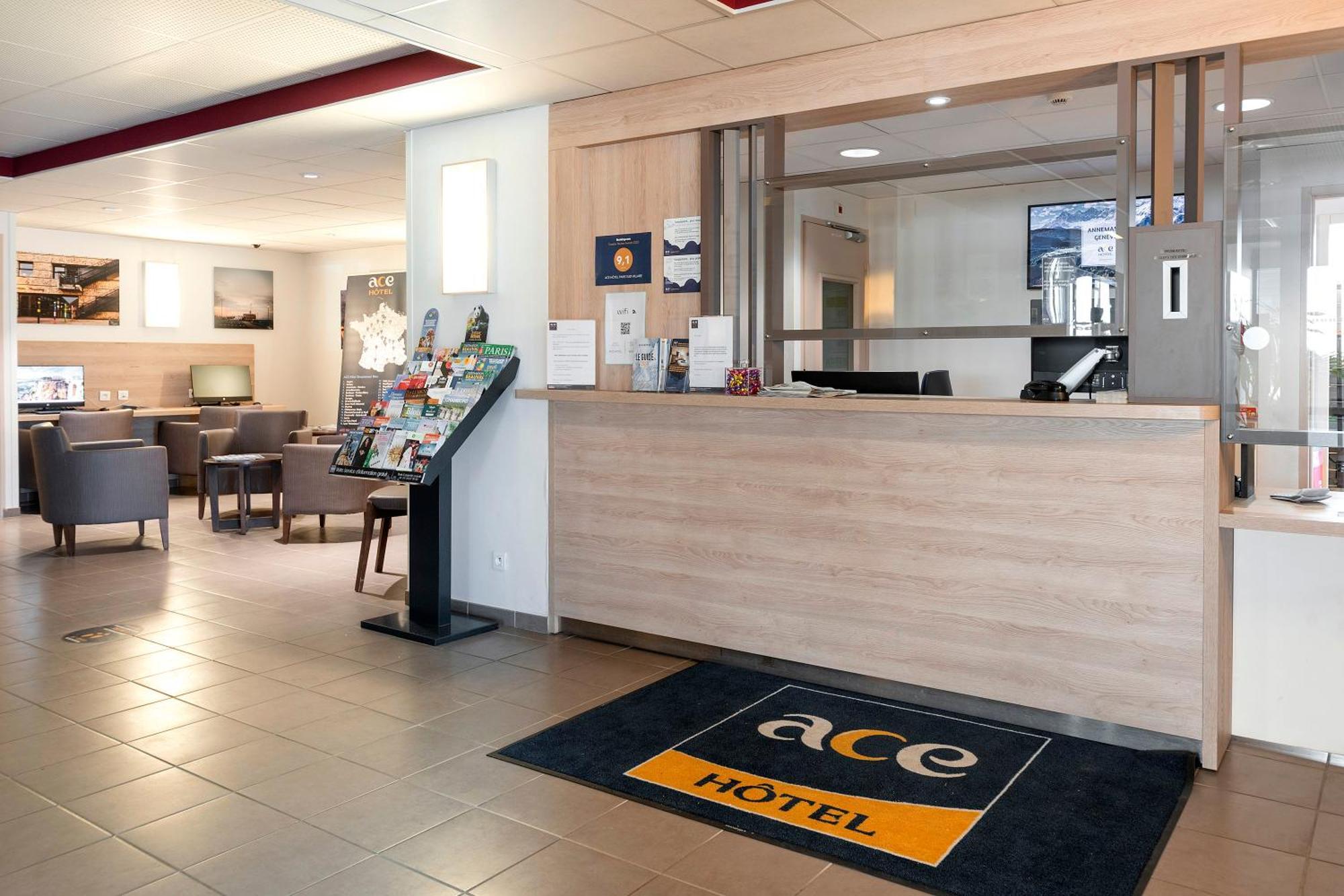 Ace Hotel Paris Sud Villabe Kültér fotó